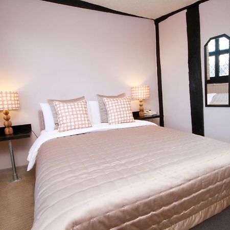 Crown Hotel Нантвич Экстерьер фото